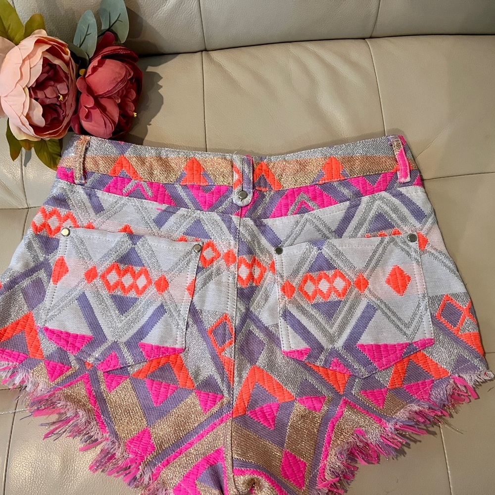 Chaser Colorful Geometric Patterned Shorts - Picture 12 of 13